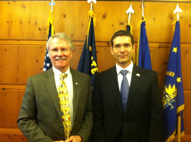 Consul General Andy David and Oregon Governor John Kitzhaber